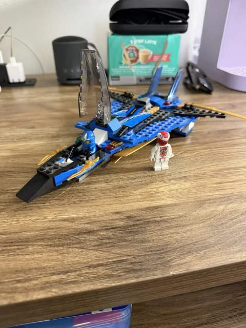LEGO NINJAGO Jay's Storm Fighter Set 9442 Rise of the Snakes 242 pcs Jay