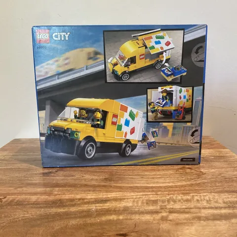 LEGO City: The LEGO Van Set 60500 🌃 *NEW RELEASE*