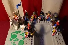Vintage Lot Lego Castle Royal Knights King Richard 6008 Monarch Raised Base