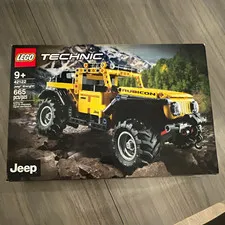LEGO Technic Jeep Wrangler 42122 Set, 665 pcs - never opened