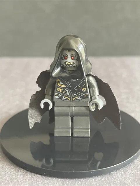 LEGO Marvel Super Heroes Corvus Glaive MiniFigure (76103)