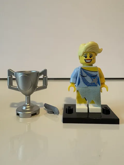 LEGO CMF 4 Minifigure - Female Ice Skater w/ Skirt & Ice Skates (INCOMPLETE)