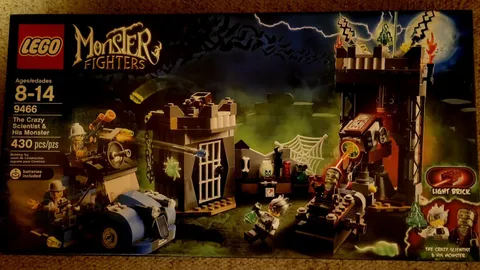 LEGO Monster Fighters 9466 The Crazy Scientist & His Monster 