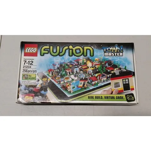 LEGO Fusion Town Master 21204 NEW