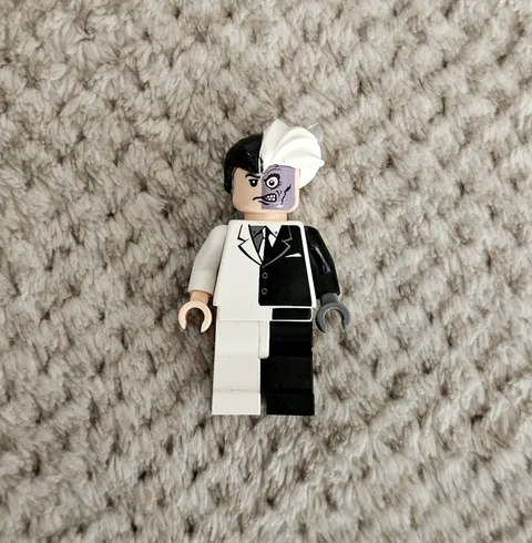 LEGO Batman Original Two Face Minifigure bat004 From 7781