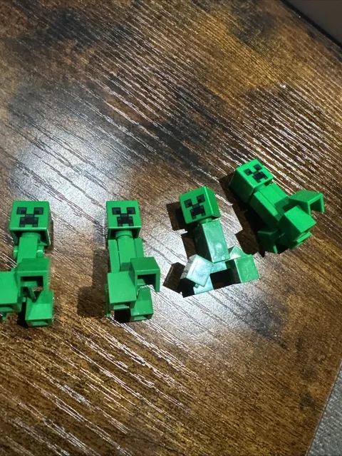 LEGO Minecraft Minifigure Creeper min012 Lot Of 4