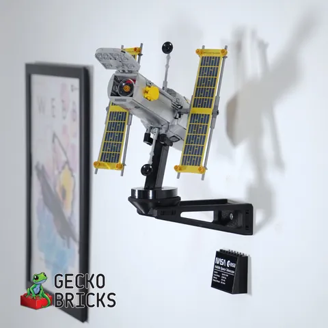 3D Printed Wall Mount for LEGO® NASA Hubble Telescope (Set 10283) - Gecko Bricks