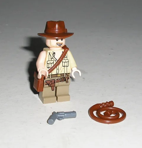 LEGO Indiana Jones Temple of Doom (Tan Shirt, Lopsided Grin) Minifigure 7199