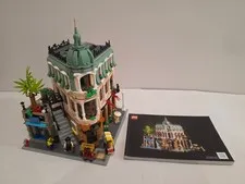 Lego Icons 10297 Boutique Hotel - Preowned, 100% Complete + Instructions