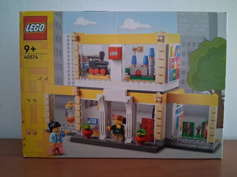LEGO 40574 LEGO Brand Store - 24 Hour Handling - New & Sealed!