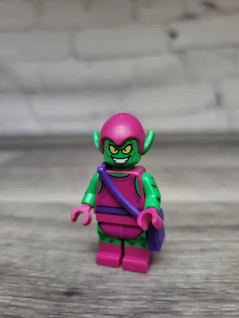 LEGO Marvel Comics Green Goblin Minifigure 76057 Spider-Man Web Warriors Battle 