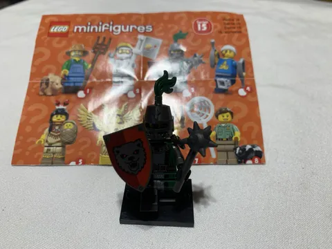 LEGO Series 15 Collectible Minifigures 71011 - Frightening Knight