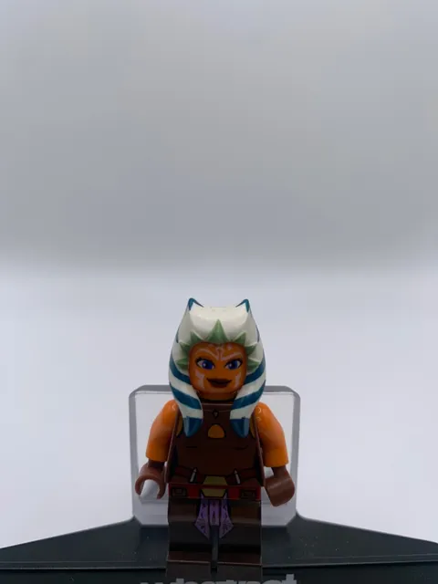 LEGO Star Wars Ashoka Tano Padawan Minifigure SW0452