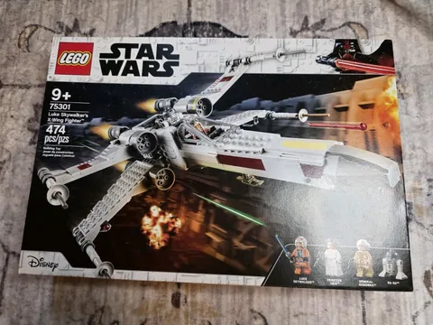 LEGO Star Wars: Luke Skywalker's X-Wing Fighter (75301)