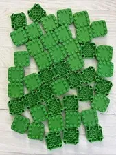LEGO LOT BRIGHT GREEN 45 PCS MARIO 4X4 PLATE BOTTOM FEET BUILDING PIECES