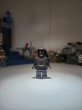 LEGO Black Panther Marvel Super Heroes Erik Killmonger minifigure ( 76099 )