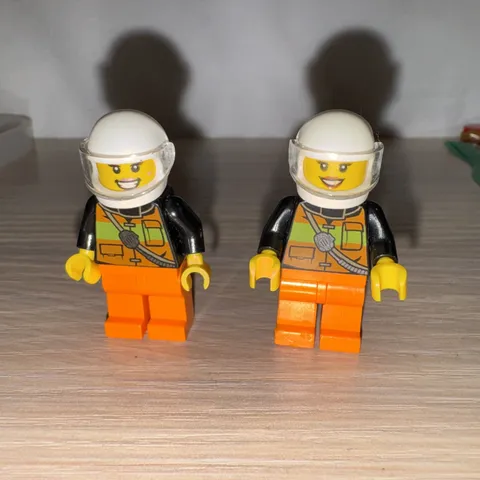 Lego Minifigure - Fire - Female, Reflective Stripe Vest