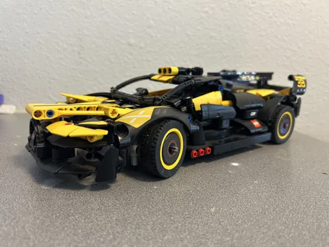 LEGO Technic Bugatti Bolide 42151- no instructions, extra parts read description