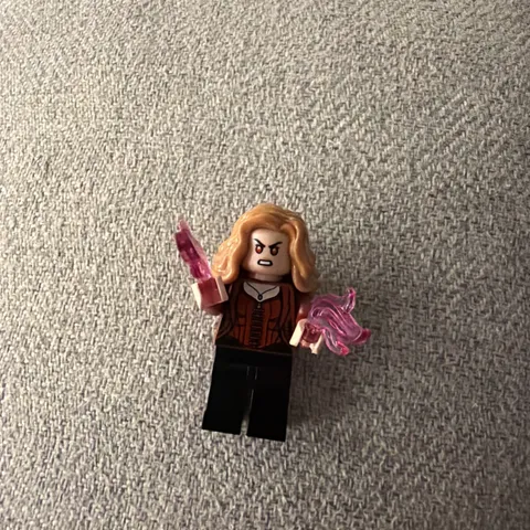 SCARLET WITCH Minifigure LEGO Marvel Avengers Wanda Maximoff 76323 (sh1018)