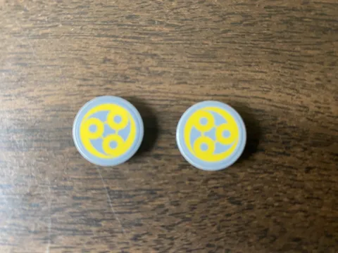 LEGO 14769pb189 Round Tile 2x2 Yellow Swirl SW Ado Eemon Emblem (Sticker)