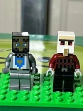Lego Minecraft mini figure lot of 2