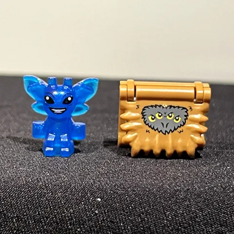 LEGO Harry Potter - mini Cornish Pixie and mini Monster Book