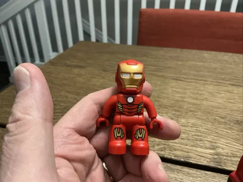 LEGO DUPLO IRON MAN Marvel Avengers Figure Superhero Super Hero in RED SUIT