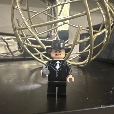 LEGO Indiana Jones Temple of Doom SHANGHAI GANGSTER w/ Moustache Minifigure 7682