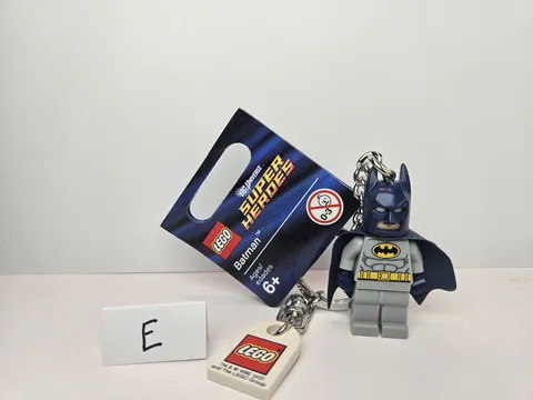Lego DC Super Heroes Batman Keychain 853429 (Retired) Lot E