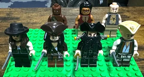 LEGO 4195 Pirates of the Caribbean Minifigure Set of 7
