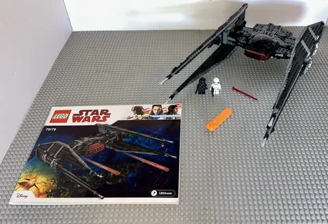 Lego 75179 Star Wars Kylo Ren's TIE Fighter Missing Figures