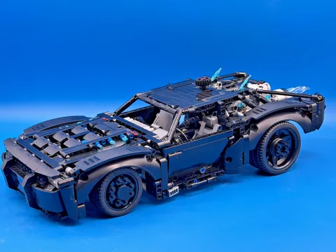LEGO Technic: THE BATMAN - BATMOBILE  42127 Complete Set w/ Manual - Assembled