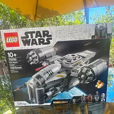 LEGO Star Wars Razor Crest 75292 The Mandalorian 1023pc 10+ w/ Separator