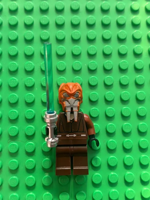 LEGO Star Wars Plo Koon Minifigure Dark Brown Robe Tan Shirt sw0198