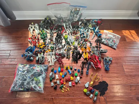 Huge Lego bionicle lot with bulk, complete builds and rare masks 14+ pounds!