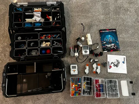 HUGE lot LEGO Mindstorms EV3 / NTX / Boost-  Mixed Lot Pieces -AS IS