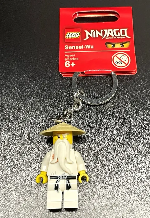 LEGO NINJAGO 2011 Sensei Wu Minifigure Keychain New