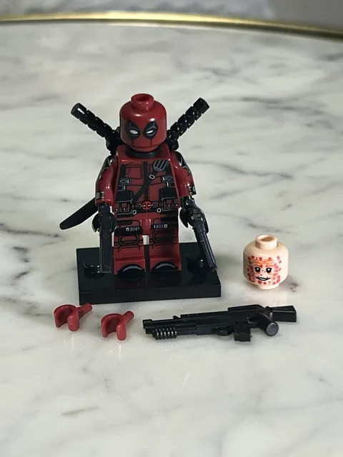 Lego Deadpool Custom Printed Minifigure w/ Swords and Guns Marvel