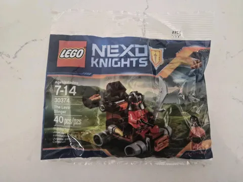 LEGO 30374 Nexo Knights the Lava Slinger  Brand New Sealed!