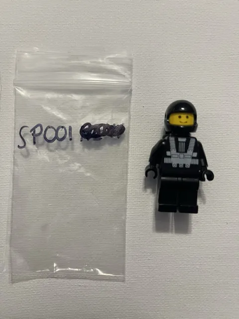 USED LEGO CLASSIC SPACE MINIFIGURE BLACKTRON 1 SP001
