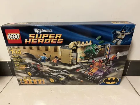 LEGO 6864 Batmobile and the Two-Face Chase 531 Pcs - Brand New & Sealed！