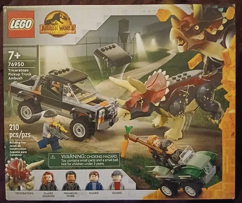 LEGO Jurassic World Triceratops Pickup Truck  Ambush 76950 210 pcs Retired NEW