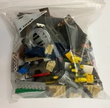 Lego Lot 1 Gallon Bag of Mixed Legos - L-3