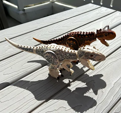 LEGO Jurassic World Indominus Rex and Carnotaurus