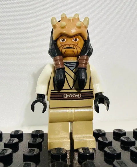 LEGO EETH KOTH MINIFIGURE STAR WARS 2011 Republic Frigate 7964