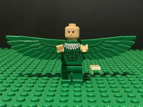 LEGO Marvel Vulture Minifigure Green Costume Falcon Wings sh0285 76059
