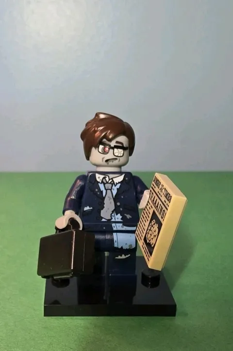 Lego Zombie Businessman Minifigure Collectible Series 14 71010 Complete 
