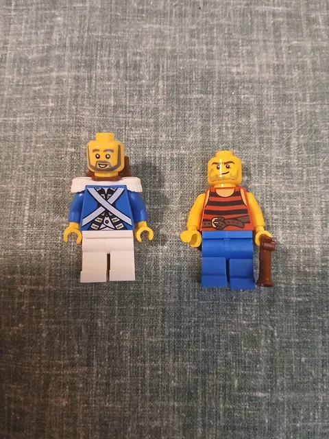 LEGO Pirates Caribbean Minifigure Lot 2 Soldier Pirate Genuine POC