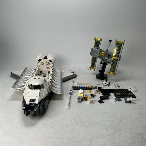 LEGO Icons: NASA Space Shuttle Discovery (10283) - Incomplete As Is READ