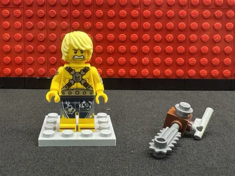 LEGO Chainsaw Dave 70840 Minifigure the LEGO Movie 2 tlm131